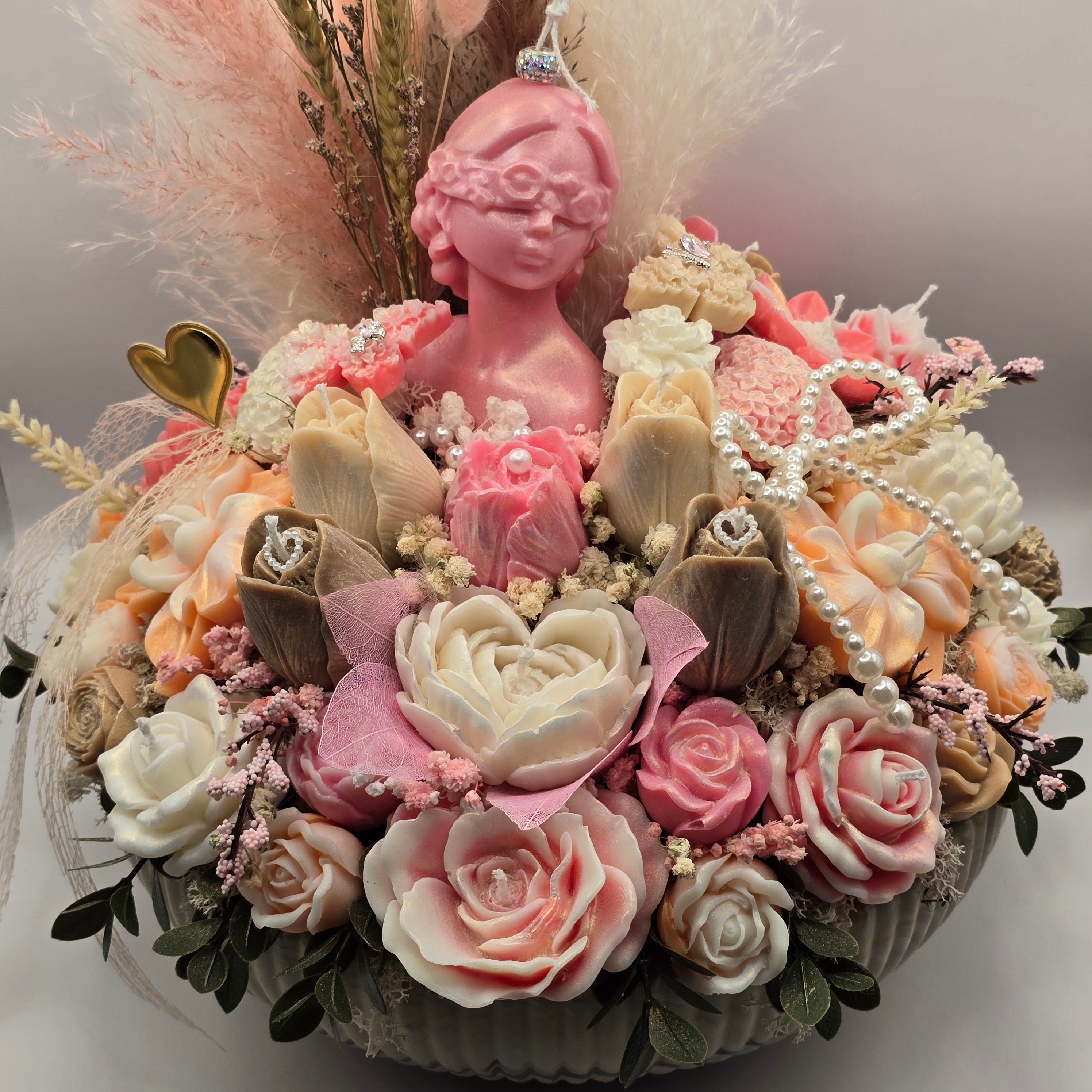 La Belle – Göttin der Blüten